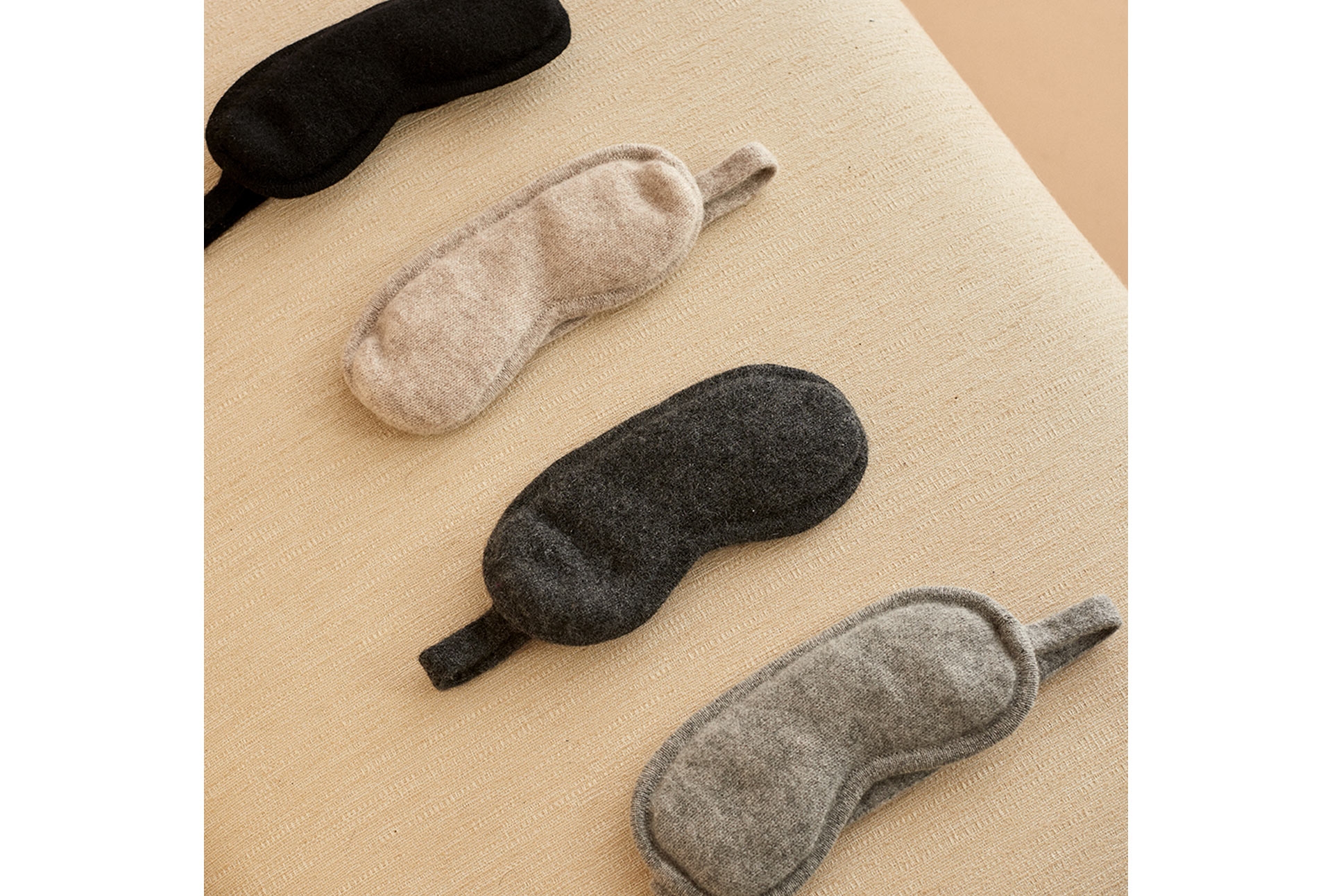 CASHMERE EYE MASK