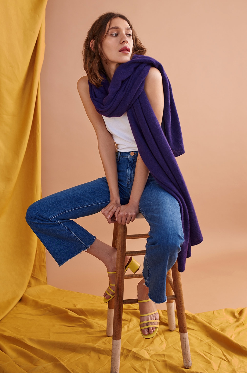 CASHMERE TRAVEL WRAP