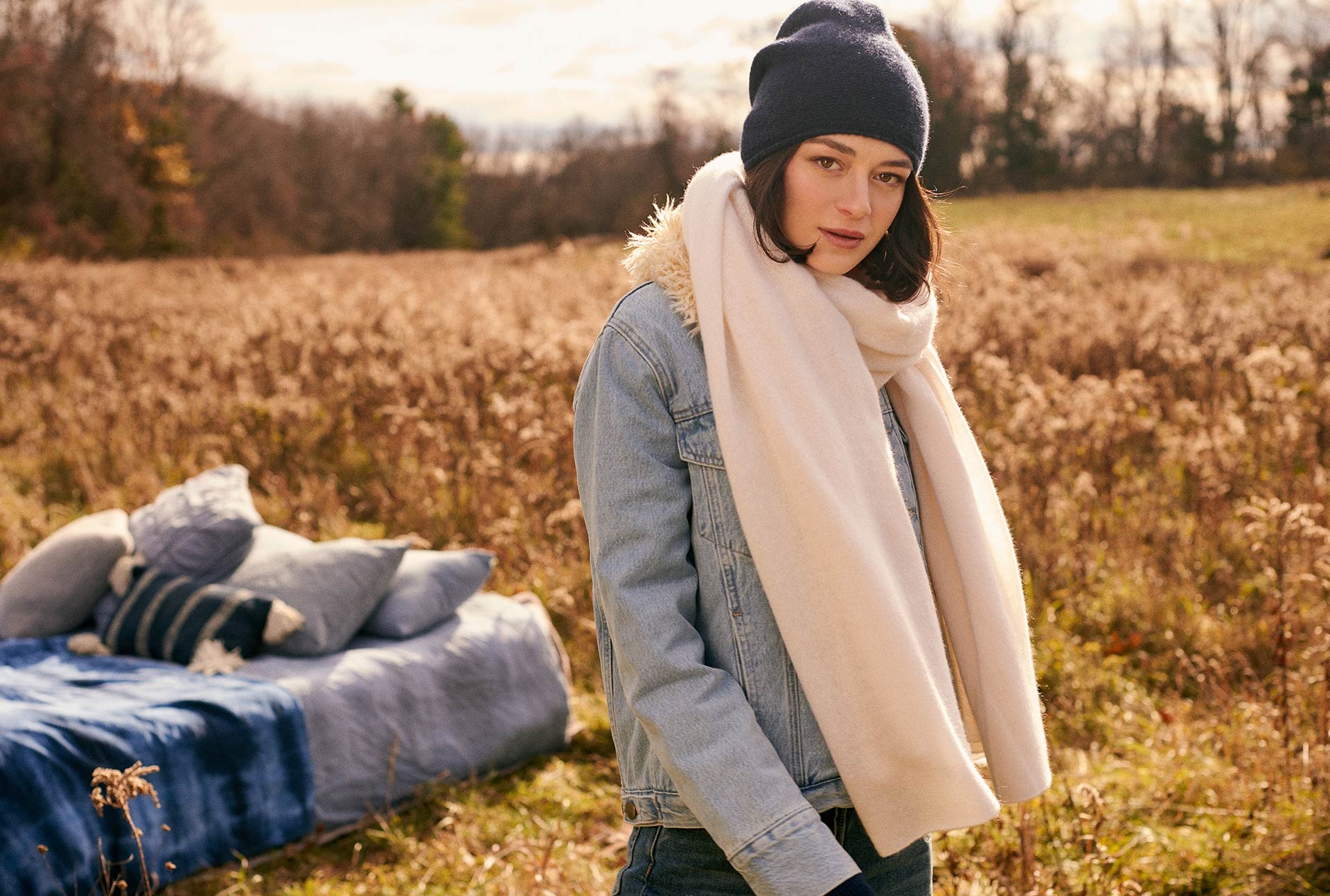 CASHMERE TRAVEL WRAP