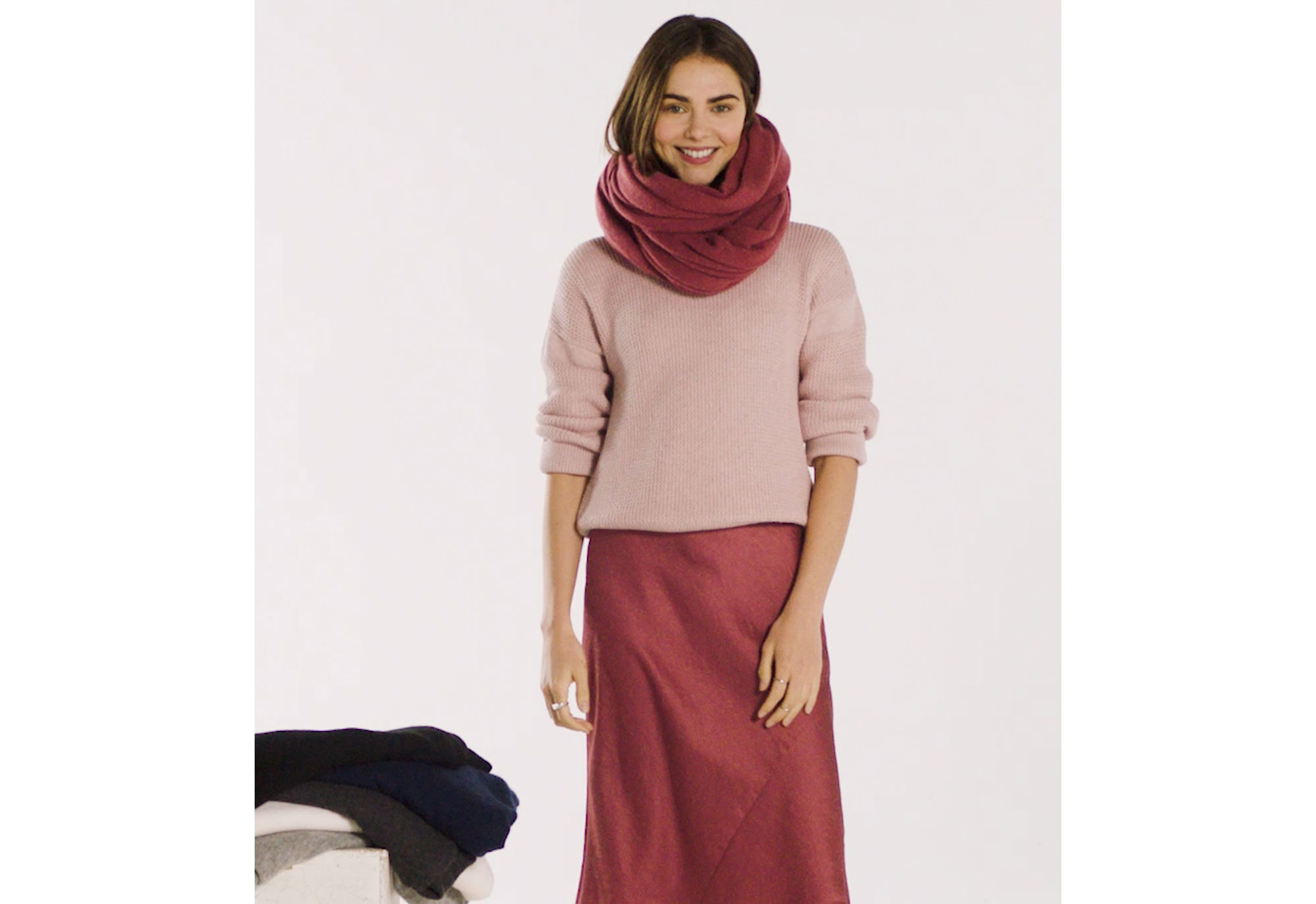 CASHMERE TRAVEL WRAP